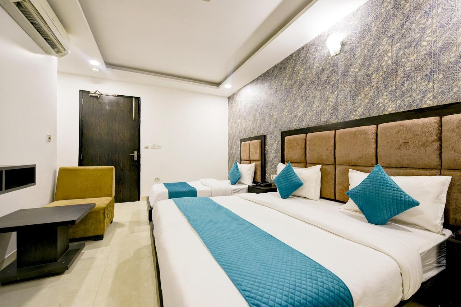 The Glory Suites Near Igi Airport ニューデリー エクステリア 写真