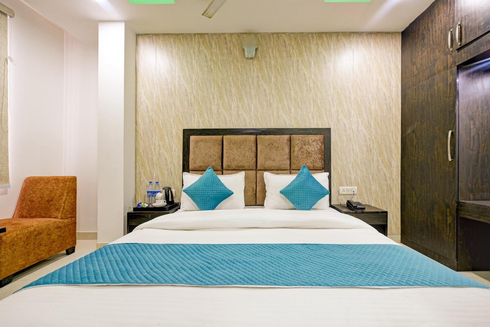 The Glory Suites Near Igi Airport ニューデリー エクステリア 写真