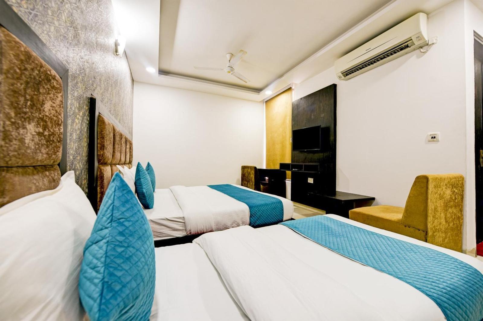 The Glory Suites Near Igi Airport ニューデリー エクステリア 写真